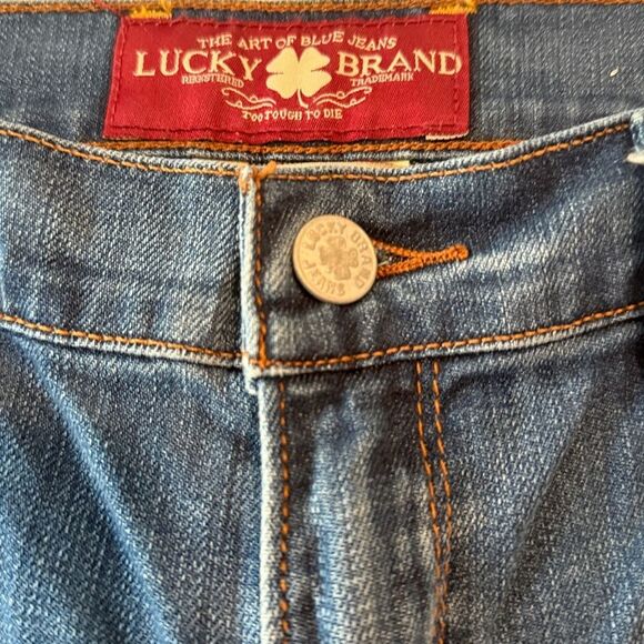Lucky Brand Sofia Boot Cut Jeans Size 12 / 31 Ankle Mid Rise Shorter Inseam - Picture 2 of 9